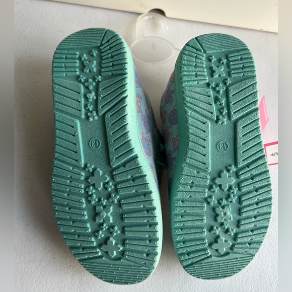 Simply Southern
Collection Youth
Slip On Turtle Green
Shoes Girls 13 - Picture 6 of 13